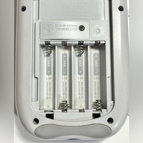 TI-84 Plus Silver Edition Calculator from Texas Instruments Used - Picture 3 of 7